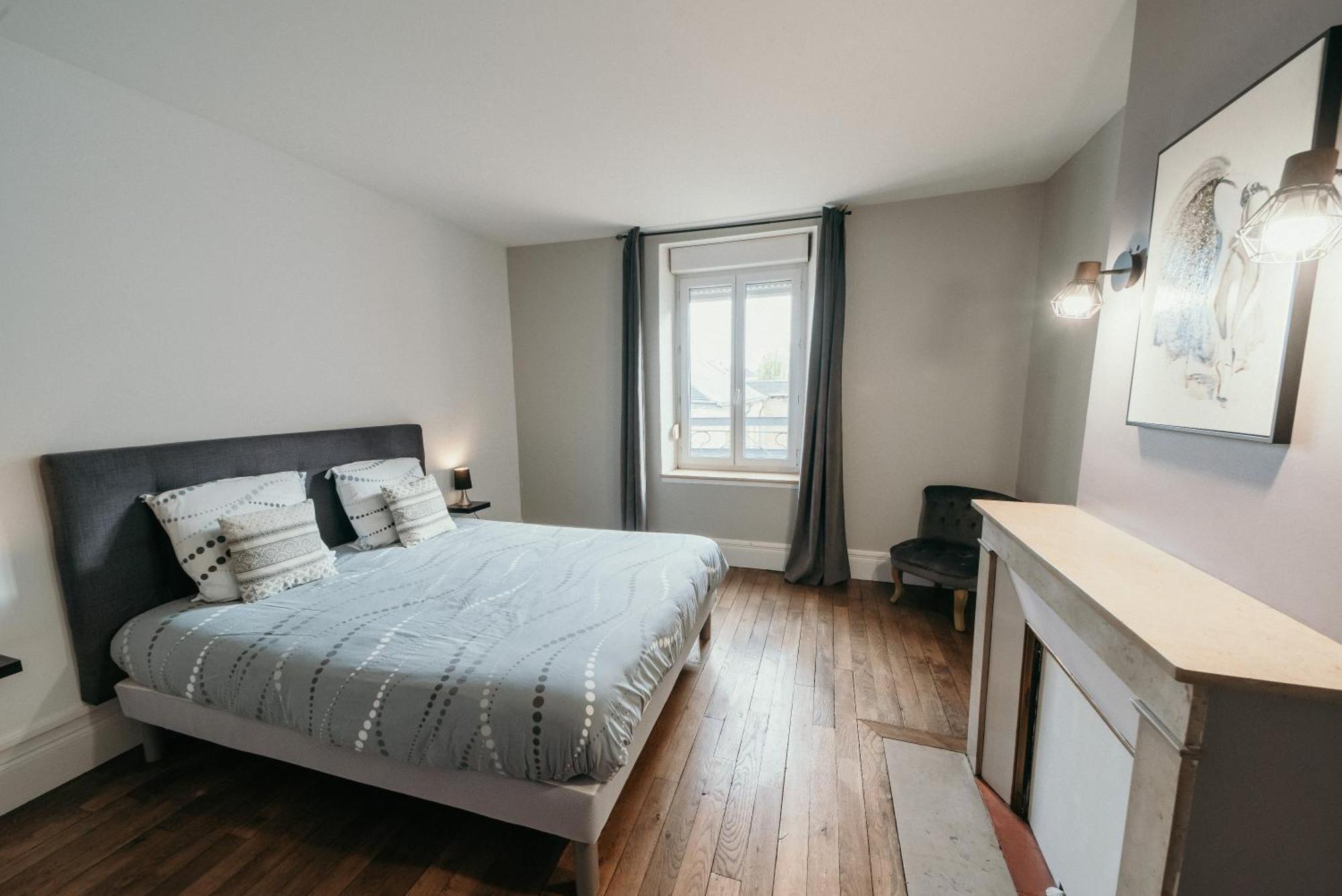 Appartement d'Alexandre hyper centre-ville Charleville-Mézières Extérieur photo